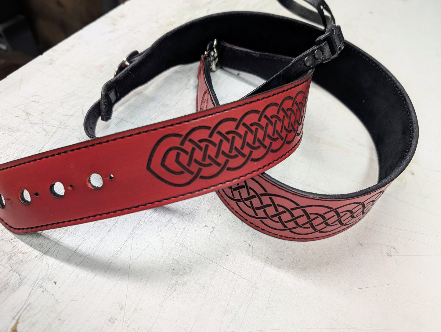 2" Softy Swivel Reso Strap - Red Celtic Knot